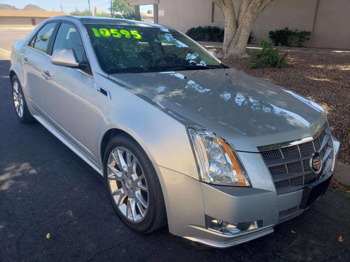 2011 /gray Cadillac CTS cts (1G6DP5ED0B0) with an 3.6L V6 DOHC 24V engine, 6-Speed Automatic transmission, located at 323 E Dunlap Ave., Phoenix, AZ, 85020, (602) 331-9000, 33.567677, -112.069000 - 2011 Cadillac CTS Premium,....... EXCELLENT condition,....ONLY 128K MILES........ A Real Must See!!.... No accidents, Ice cold a/c front and rear, Touch screen Stereo/CD player, Satellite compatible, Backup camera, Phone sync, Bluetooth, Navigation, Gorgeous tinted sunroof, Clean Gray interior with - Photo#2